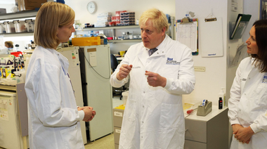 Nu e Brexit? Nu e vina mea! clamează Boris Johnson, la 100 de zile de când este la putere, în ziua în care ar fi urmat să aibă loc ieşirea M.Britanii din UE