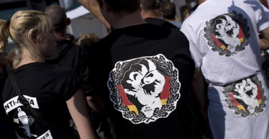 Mişcarea neonazistă ameninţă din nou cu moartea aleşi germani
