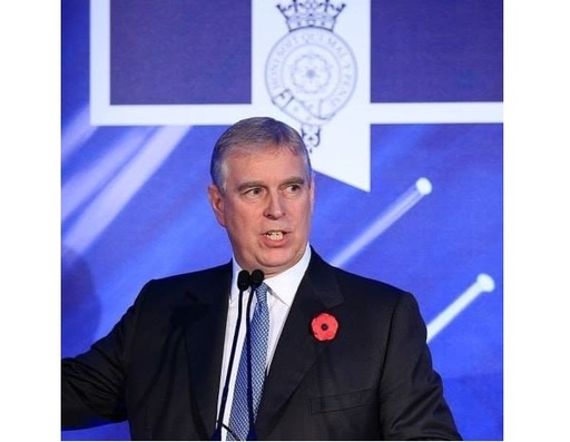 Prinţul Andrew spune că nu îşi aminteşte să o fi întâlnit pe americanca Virginia Giuffre, care susţine că a fost forţată la 17 ani să întreţină relaţii sexuale cu el