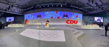 Conservatorii lui Merkel se reunesc într-un congres tensionat