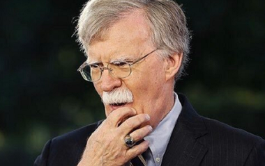Bolton acuză Casa Albă că i-a blocat contul de Twitter