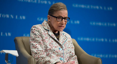 Judecătoarea Ruth Bader Ginsburg, un simbol anti-Trump, spitalizată din nou