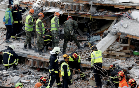 Bilanţul catastrofei din Albania creşte la 40 de morţi