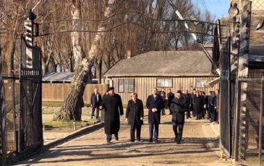 Cancelarul german Angela Merkel, pentru prima oară la Auschwitz 