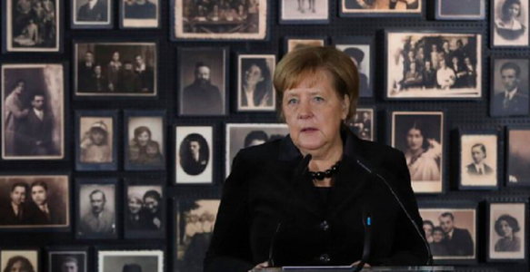 Amintirea crimelor naziste este ”inseparabilă” de identitatea germană, afirmă Merkel la Auschwitz