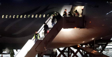 Unsprezece presupuşi jihadişti francezi deţinuţi în Turcia, trimişi înapoi în Franţa