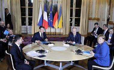 Vladimir Putin şi omologul său ucrainean Vladimir Zelensky au convenit cu privire la schimbul de prizonieri  în urma  conflictului din estul Ucrainei, până la sfârşitul anului