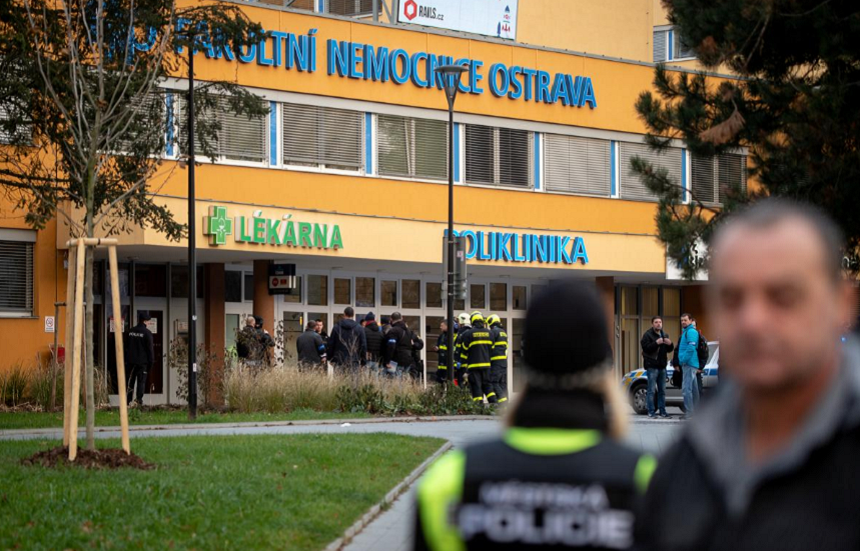 Autorul atacului armat din estul Cehiei, soldat cu şase morţi şi doi răniţi într-un spital, s-a sinucis cu un glonţ în cap, anunţă poliţia