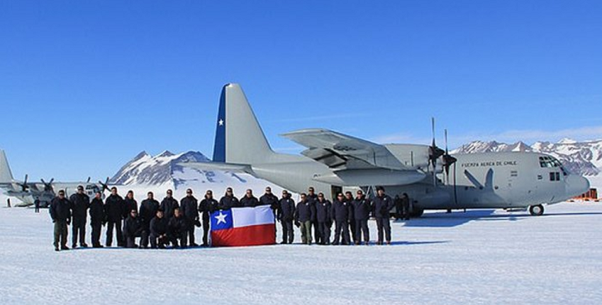 Un avion militar chilian ”dispare” deasupra mării cu 38 de persoane la bord
