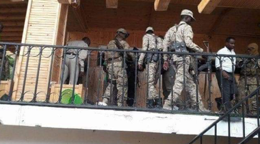 Cinci membri ai unui comando Al Shabaab ucişi la Mogadiscio, în urma unui atac la un hotel, soldat cu 11 răniţi