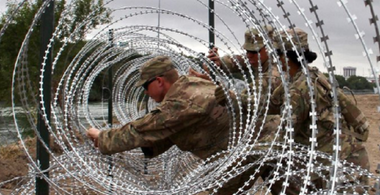 Anchetă  internă la Pentagon cu privire la trimiterea de către Trump a trupelor americane la frontiera cu Mexicul