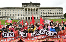 Unioniştii şi republicanii încearcă să scoată Irlanda de Nord din blocajul politic
