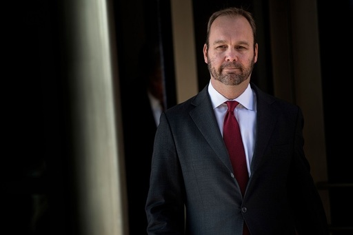Fostul preşedinte adjunct al campaniei lui Trump, condamnat la 45 de zile de închisoare şi trei ani de supraveghere