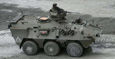 Armata belgiană îşi modernizează tancurile şi le face inaccesibile militarilor mai înalţi de 1,70 metri