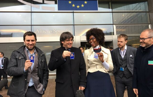 Separatiştii catalani Carles Puigdemont şi Toni Comin, autorizaţi să facă parte din Parlamentul European, după ce CJUE confirmă imunitatea celor aleşi eurodeputaţi