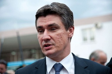 Candidatul opoziţiei în alegerile prezidenţiale din Croaţia, Zoran Milanovici, pe primul loc în rezultatele preliminare