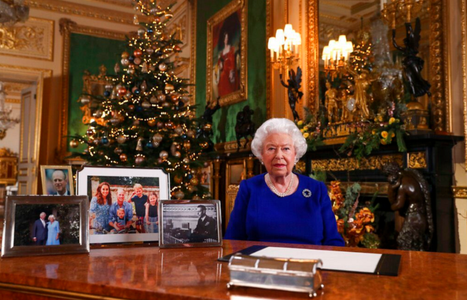 Elizabeth a II-a recunoaşte în alocuţiunea de Crăciun un 2019 ”plin de capcane”