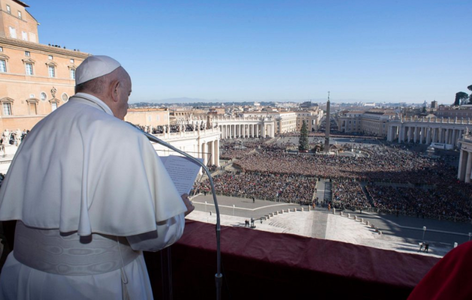 Papa Francisc îndeamnă, în mesajul ”Urbi et Orbi” de Crăciun, la ”garantarea” securităţii în Orientul Mijlociu