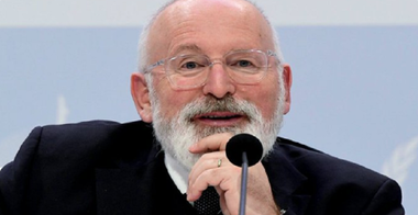 Vicepreşedintele Comisiei Europene Frans Timmermans scrie Marii Britanii o scrisoare de dragoste; ”Gândul că legăturile familiale nu pot fi niciodată rupte cu adevărat mă alină”