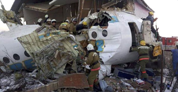 Bilanţul accidentului de avion din Kazahstan, revizuit în scădere la 12 morţi