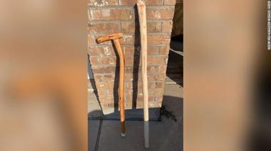 Un texan face din sute de pomi de Crăciun donaţi bastoane pentru veterani