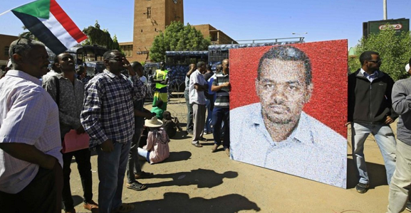 Douăzeci şi şapte de membri ai serviciilor de informaţii din Sudan, găsiţi vinovaţi de torturarea unui manifestant până la moarte, condamnaţi la pedeapsa capitală