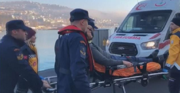 Trei persoane date dispărute în urma unei coliziuni pe Bosfor între un trauler turc şi un petrolier rus, în contextul unei polemici pe tema unui proiect al unui nou canal la Istanbul