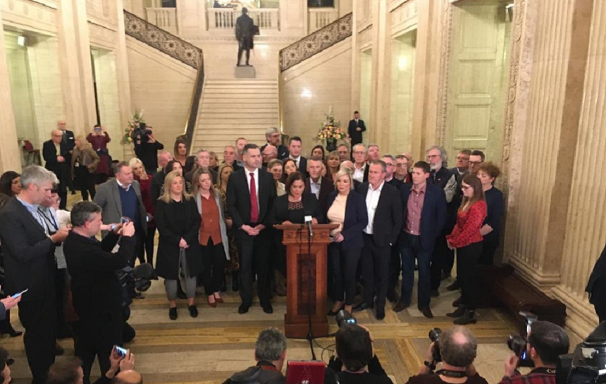 Republicanii şi unioniştii din Irlanda de Nord ajung la un acord în vederea ieşirii dintr-o perioadă de paralizie politică de trei ani