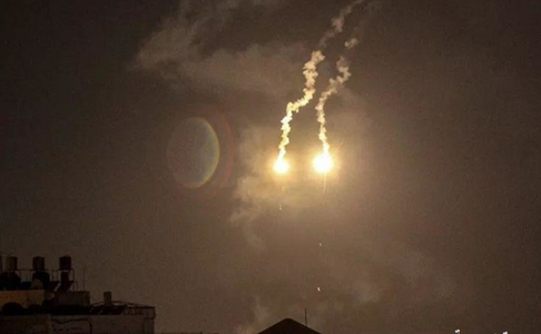 Atac israelian în Fâşia Gaza în urma lansării unor baloane incendiare către teritoriul israelian