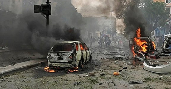 Trei militari turci ucişi în nord-estul Siriei în explozia unei maşini-capcană