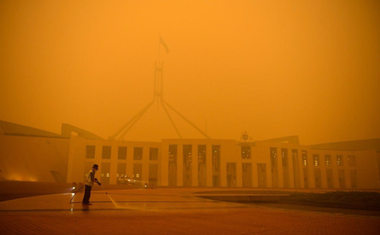 Furtuni de nisip şi averse de grindină în Australia sinistrată de incendii