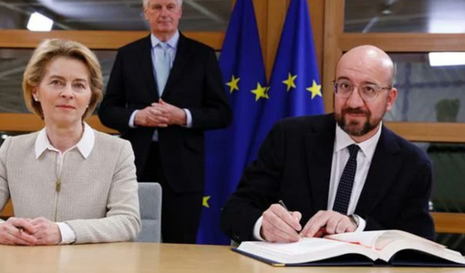 Comisia şi Consiliul europene semnează acordul Brexitului şi deschid calea ratificării textului în Parlamentul European