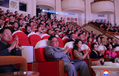 Influenta mătuşă a dictatorului nord-coreean Kim Jong Un, Kim Kyong Hui, reapare în public de Anul Nou, la şase ani de la execuţia soţului său, Jang Song Thaek