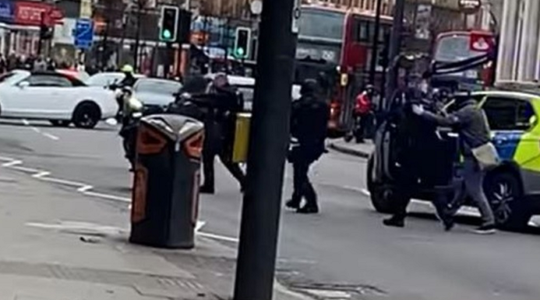 Guvernul britanic vrea să înăsprească şi mai mult legea în urma atacului cu cuţitul de la Londra