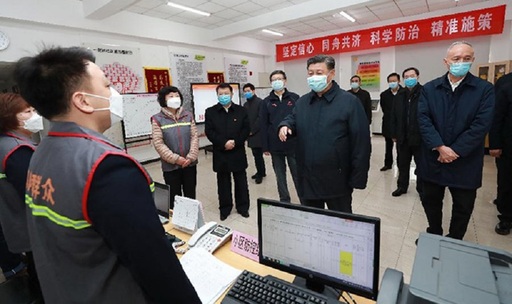 Xi Jinping  a vizitat un spital din Beijing în care sunt trataţi pacienţi infectaţi cu coronavirus şi a discutat cu locuitori din zona centrală a oraşului purtând mască de protecţie -VIDEO