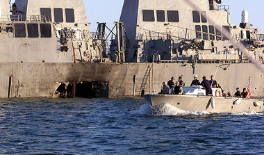 Sudanul încheie un acord privind acordarea unor compensaţii rudelor victimelor atentatului vizând distrugătorul USS Cole, o condiţie-cheie în vederea retragerii ţării de pe lista americană a ”statelor care susţin terorismul”