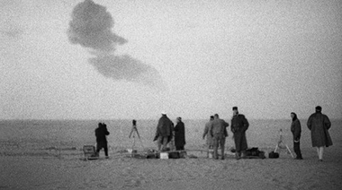 Bomba atomică franceză, un dosar ”în suspans” de soluţionat între Algeria şi Franţa, la 60 de ani de la primă explozie nucleară franceză în Sahara