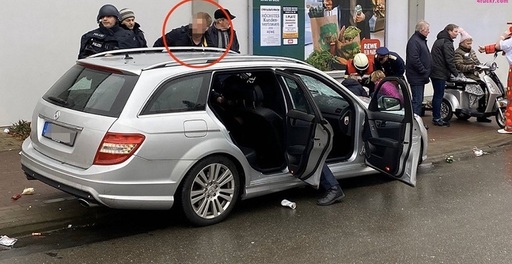 Germania: 18 copii se află printre cei 52 de răniţi de şoferul care a intrat cu maşina în mulţime la un carnaval 