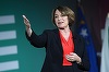 Senatoarea democrată Amy Klobuchar renunţă la candidatura la preşedinţie în favoarea lui Joe Biden