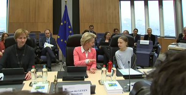 UPDATE-Bruxellesul îşi prezintă legea luptei împotriva modificărilor climatice sub privirea dubitativă a Gretei Thunberg