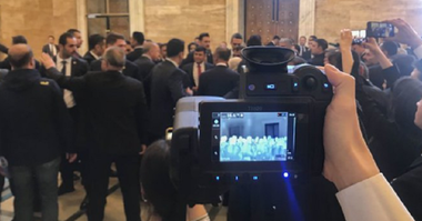 Erdogan, esccortat de o cameră termică însărcinată să verifice unul dintre simptomele covid-19, febra