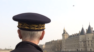 Parisul, supravegheat cu drone în vederea verificării respectării măsurilor de izolare 
