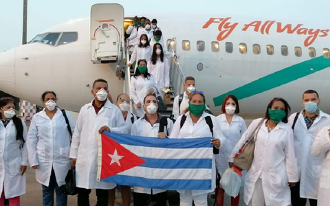 O echipă medicală de 52 de medici şi infirmieri cubanezi trimisă în Italia, la solicitarea Lombardiei
