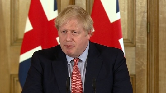 Marea Britanie: Boris Johnson anunţă noi restricţii în vederea stopării răspândirii Covid-19 pentru următoarele trei săptămâni
