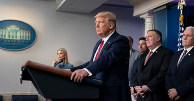 Trump, acuzat de rasism, îndeamnă la ”protejarea” americanilor de origine asiatică şi dă asigurări că răpândirea noului coronavirus nu este ”vina lor”