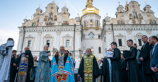 Mănăstirea Lavra Peşterilor din Kiev, sediul Bisericii Ortodoxe Ucrainene din subordinea Patrierhiei Moscovei, focar de epidemie de covid-19, cu 26 de contaminări, după ce boicotează măsurile impuse de autorităţi