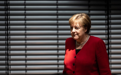 Merkel salută o ”ripostă europeană comună şi solidară” faţă de noul coronavirus, pe fondul unor critici dure la adresa Germaniei din cauza respingerii ”mutualizării” datoriilor prin ”coronabond”-uri