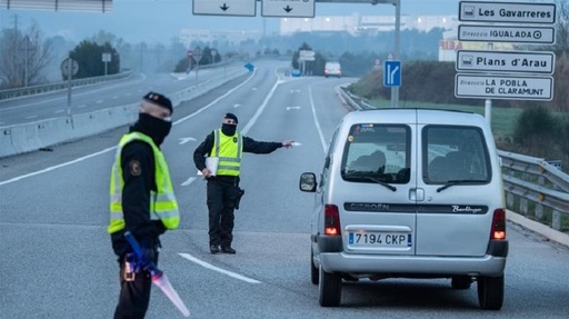 Spania a relaxat o parte din restricţii, după scăderea numărului deceselor provocate de coronavirus