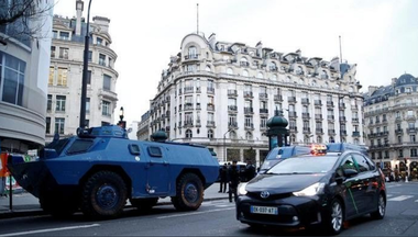 Arestări la Strasbourg în urma unor incidente violente vizând poliţia în două cartiere