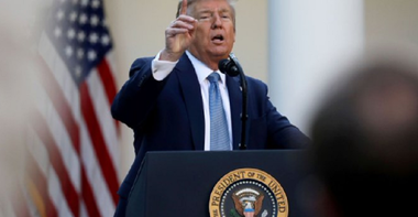 Trump a anunţat o interdicţie de 60 de zile pentru imigranţii care caută să trăiască şi să muncească permanent în SUA